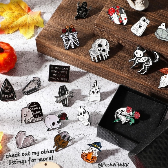 Nightmare Before Christmas Jack Skellington Enamel Pin - Picture 6 of 6